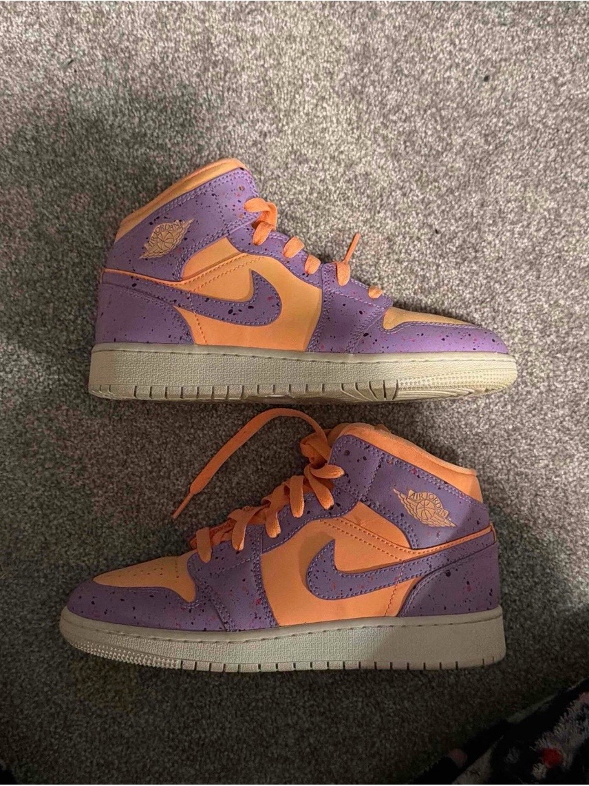 Nike Air Jordan 1 Mid Se Gs Atomic Pulse